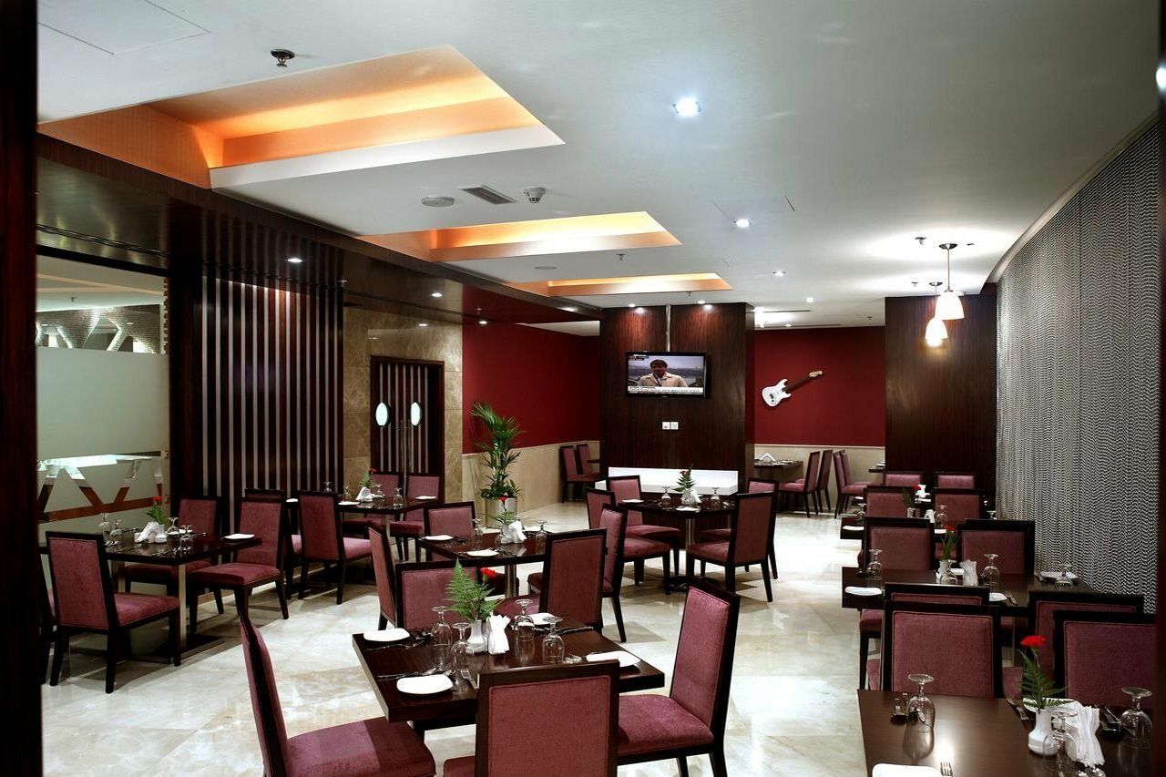 Landmark Grand Hotel Dubai Restaurant foto